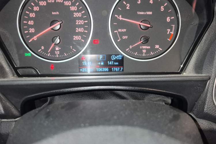 Used BMW 2 Series 2015 218i Odometer Close Up