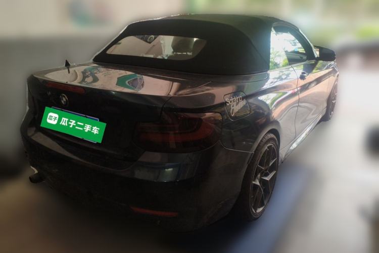 Used BMW 2 Series 2015 220i Convertible Coupe Leading Model Rear Right 45 Deg