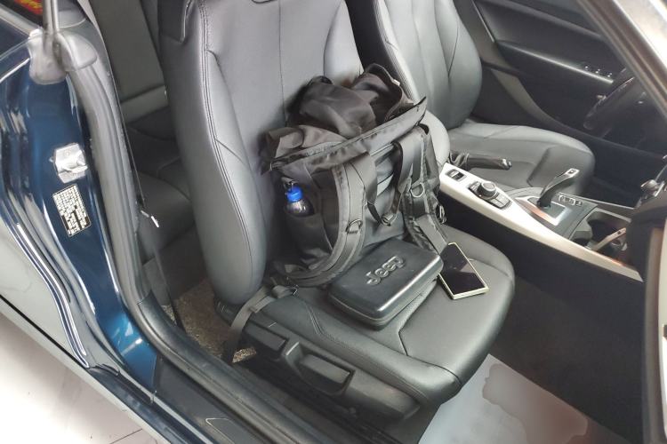 Used BMW 2 Series 2015 218i Convertible Coupe Right Front Seat