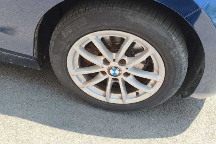 Used BMW 2 Series 2015 218i Right Front Wheel Hub