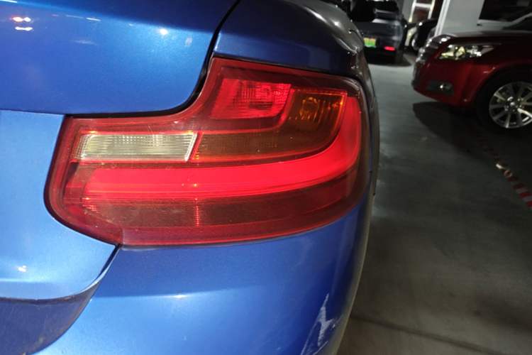 Used BMW 2 Series 2015 220i Convertible Coupe M Sport Edition Right Rear Taillight