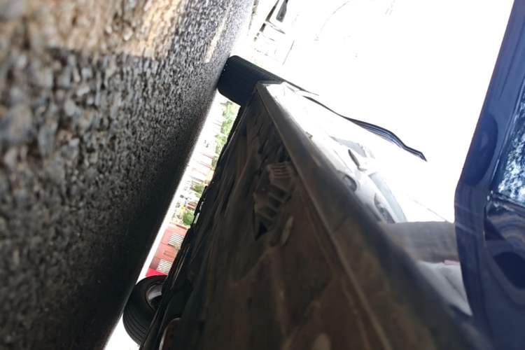 Used BMW 2 Series 2015 218i Convertible Coupe Right Side Sill