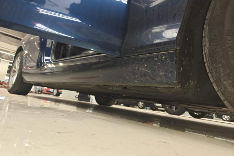 Used BMW 2 Series 2015 218i Right Side Sill