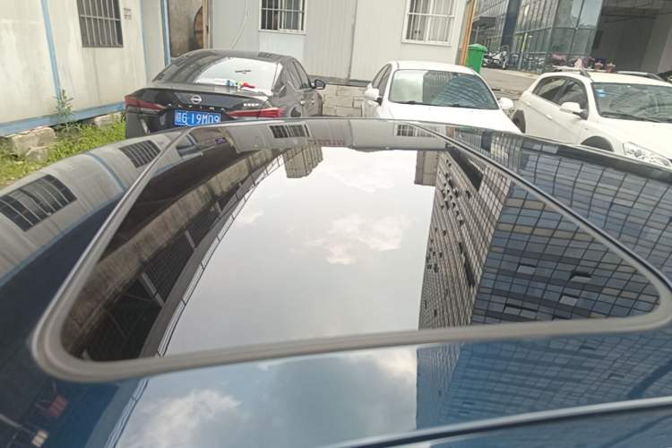 Used BMW 2 Series 2015 218i Roof