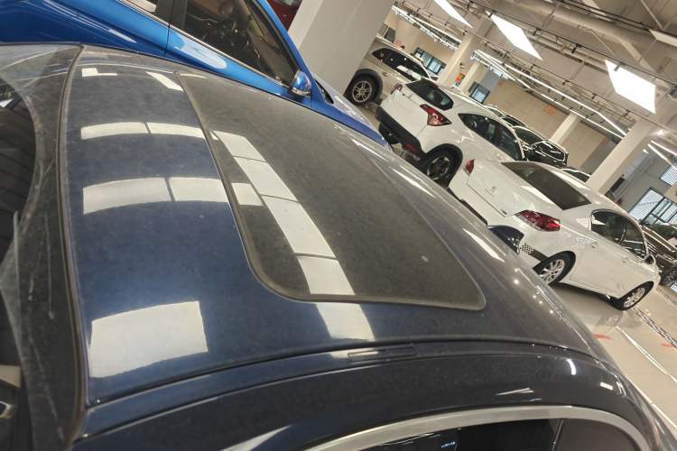 Used BMW 2 Series 2015 218i Roof