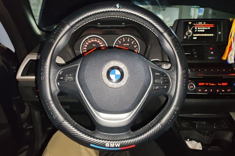 Used BMW 2 Series 2015 218i Convertible Coupe Steering Wheel