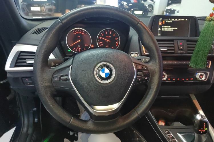 Used BMW 2 Series 2015 218i Convertible Coupe Steering Wheel