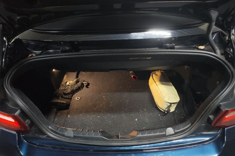 Used BMW 2 Series 2015 218i Convertible Coupe Trunk