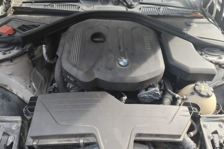Used BMW 2 Series 2015 218i Engine Bay