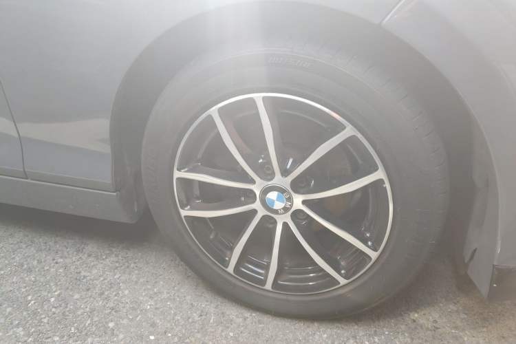 Used BMW 2 Series 2015 218i Right Front Wheel Hub