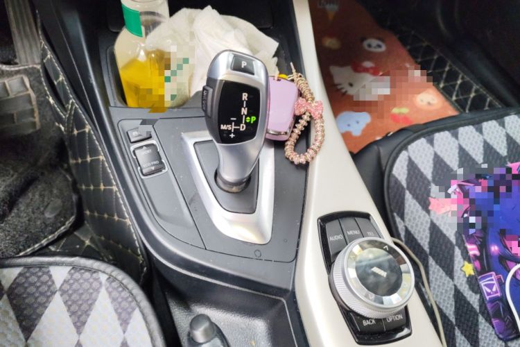 Used BMW 2 Series 2015 218i Convertible Coupe Gear Lever