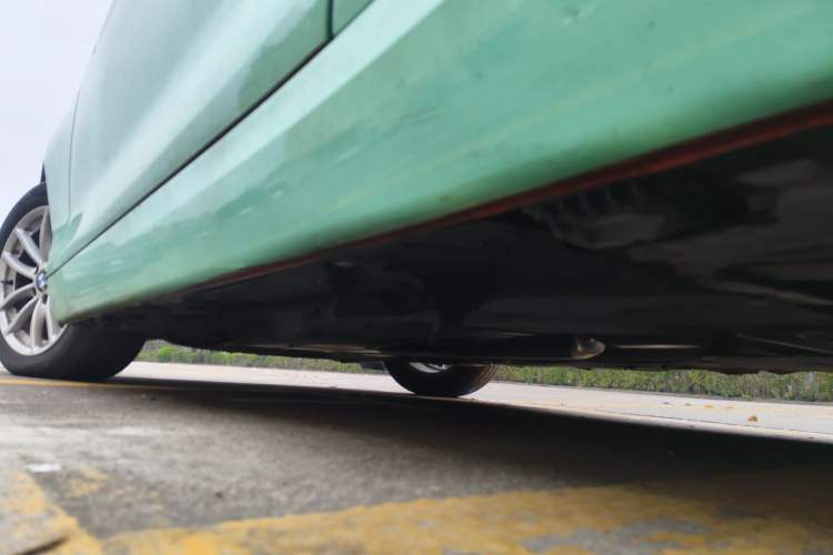 Used BMW 2 Series 2015 218i Convertible Coupe Chassis Rear Left