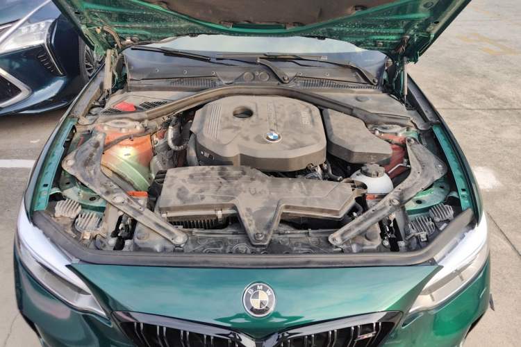 Used BMW 2 Series 2015 218i Convertible Coupe Engine Bay