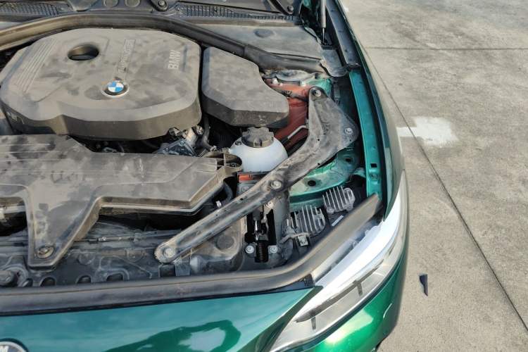 Used BMW 2 Series 2015 218i Convertible Coupe Engine Bay Left