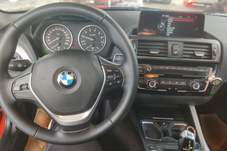 Used BMW 2 Series 2015 218i Center Console