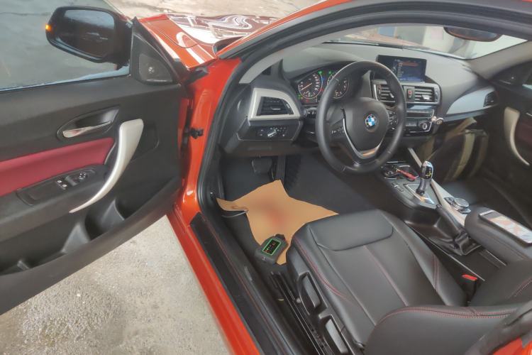 Used BMW 2 Series 2015 218i Driver Seat