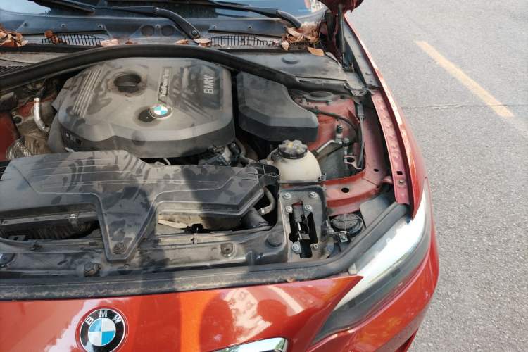 Used BMW 2 Series 2015 218i Engine Bay Left