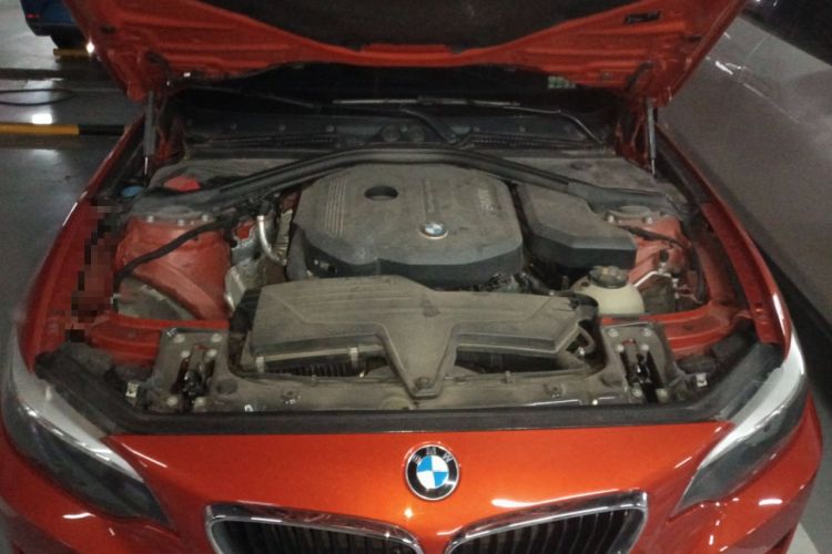Used BMW 2 Series 2015 218i Engine Bay