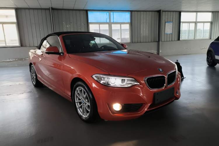 Used BMW 2 Series 2015 218i Convertible Coupe Exterior 2