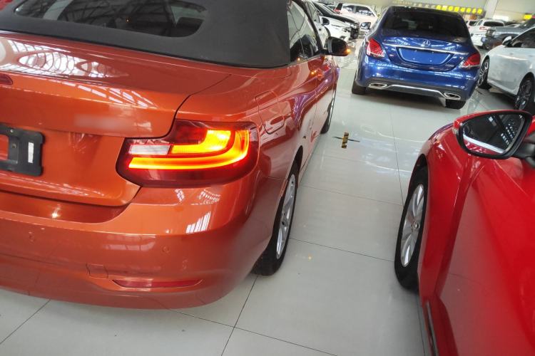 Used BMW 2 Series 2015 218i Convertible Coupe Exterior 2