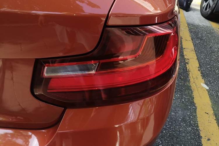 Used BMW 2 Series 2015 218i Convertible Coupe Exterior 2