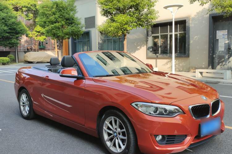 Used BMW 2 Series 2015 218i Convertible Coupe Exterior 6
