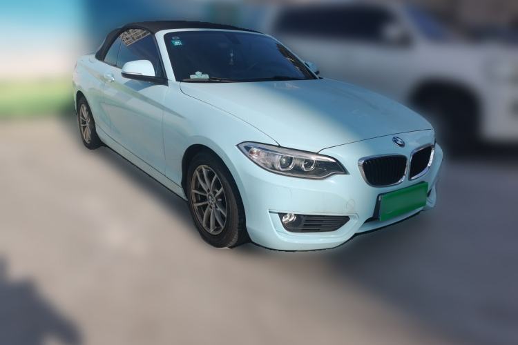 Used BMW 2 Series 2015 218i Convertible Coupe Front Right 45 Deg
