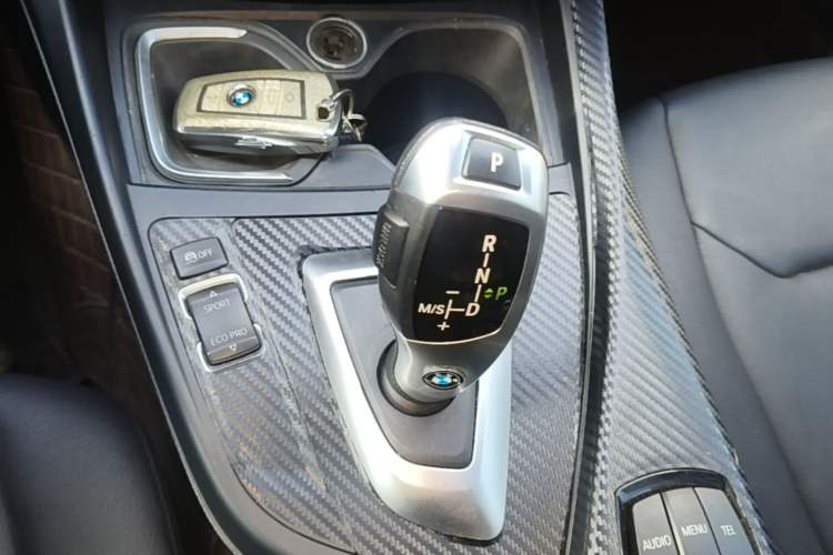 Used BMW 2 Series 2015 218i Convertible Coupe Gear Lever