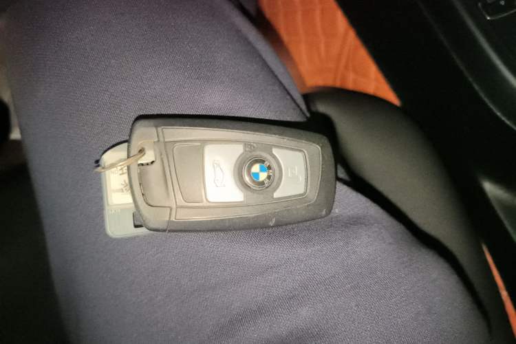 Used BMW 2 Series 2015 218i Convertible Coupe Interior 1