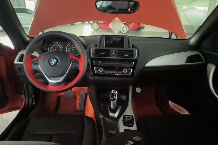 Used BMW 2 Series 2015 218i Convertible Coupe Interior 2