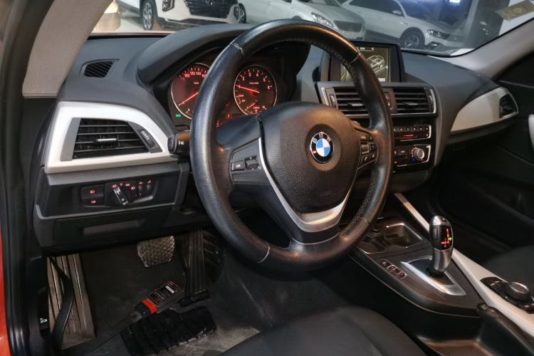 Used BMW 2 Series 2015 218i Interior 2