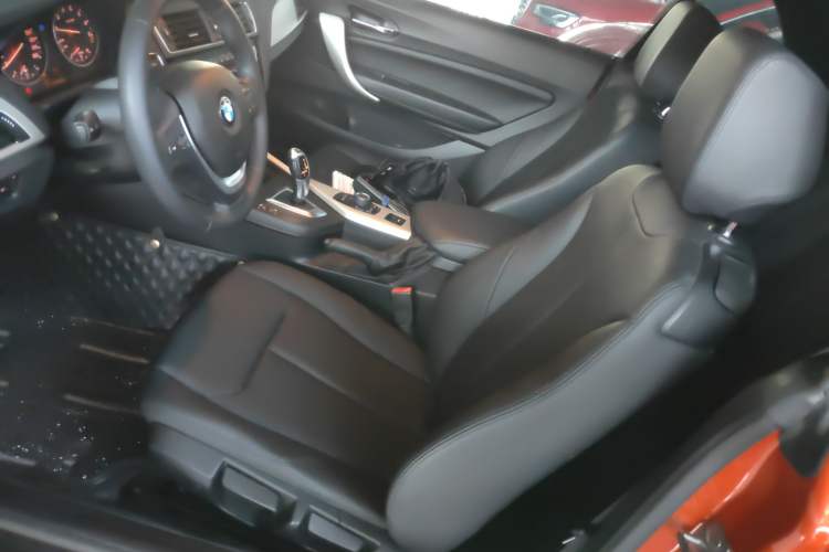 Used BMW 2 Series 2015 218i Convertible Coupe Left Front Seat