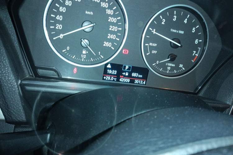 Used BMW 2 Series 2015 218i Odometer Close Up