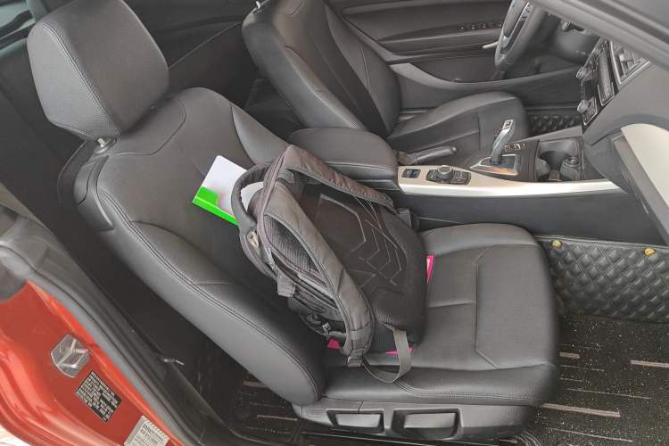 Used BMW 2 Series 2015 218i Convertible Coupe Right Front Seat