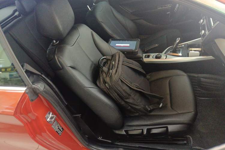 Used BMW 2 Series 2015 218i Convertible Coupe Right Front Seat