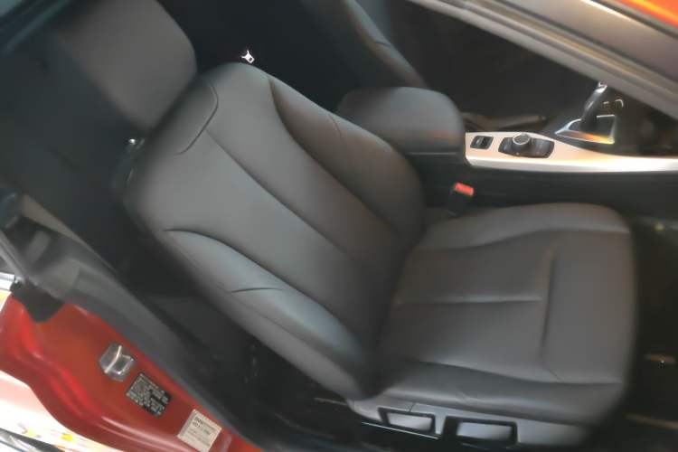 Used BMW 2 Series 2015 218i Convertible Coupe Right Front Seat