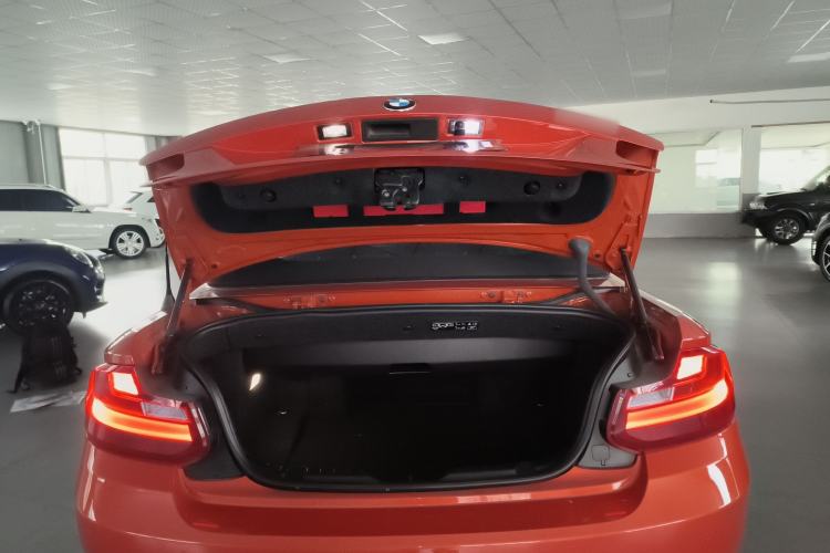 Used BMW 2 Series 2015 218i Convertible Coupe Trunk
