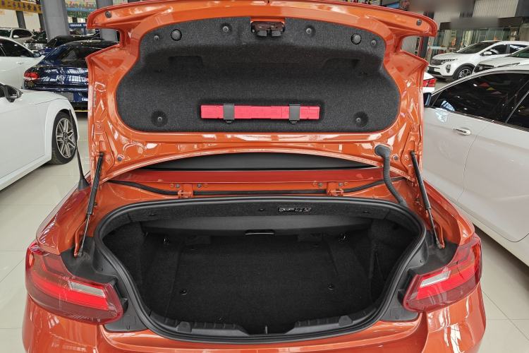 Used BMW 2 Series 2015 218i Convertible Coupe Trunk