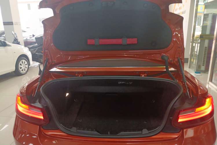 Used BMW 2 Series 2015 218i Convertible Coupe Trunk