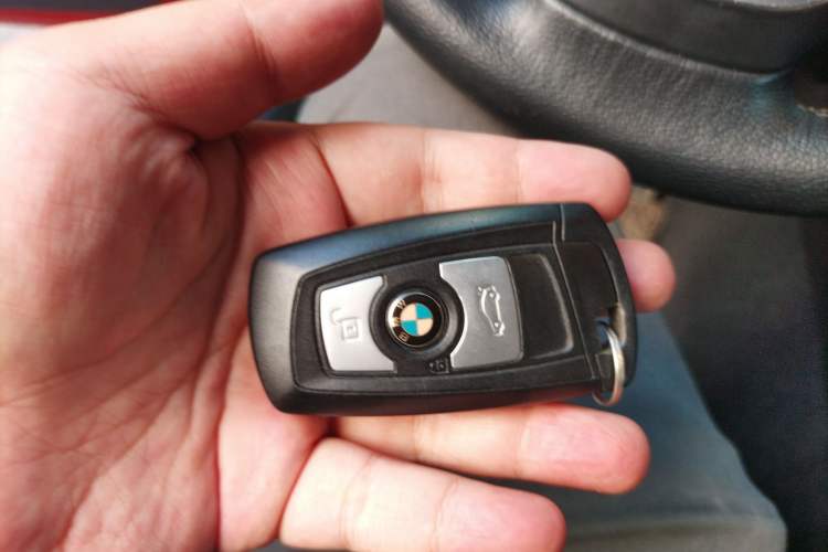 Used BMW 2 Series 2015 218i Vehicle Key