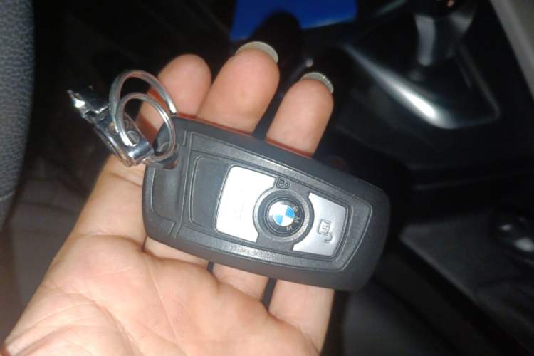 Used BMW 2 Series 2015 218i Vehicle Key