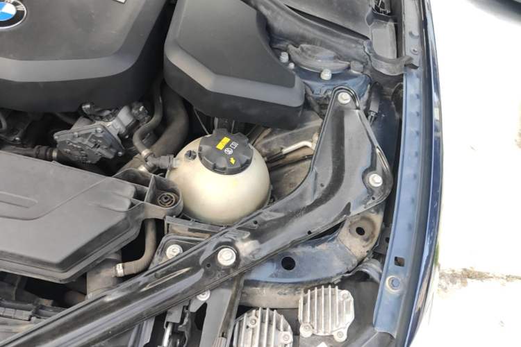 Used BMW 2 Series 2015 218i Convertible Coupe Engine Bay Left