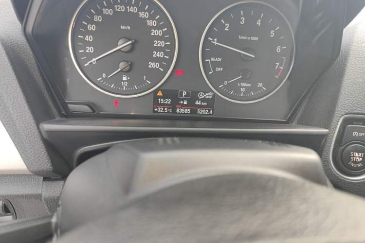 Used BMW 2 Series 2015 218i Convertible Coupe Odometer Close Up