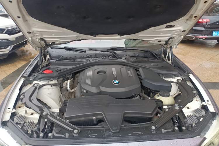 Used BMW 2 Series 2015 218i Convertible Coupe Engine Bay