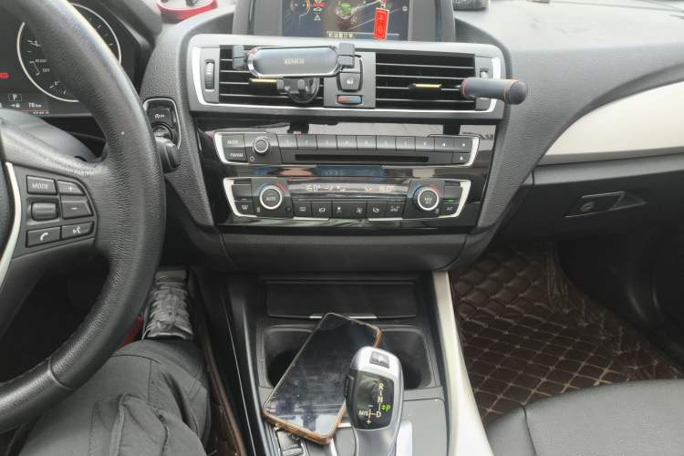 Used BMW 2 Series 2015 218i Convertible Coupe Audio And AC Panel