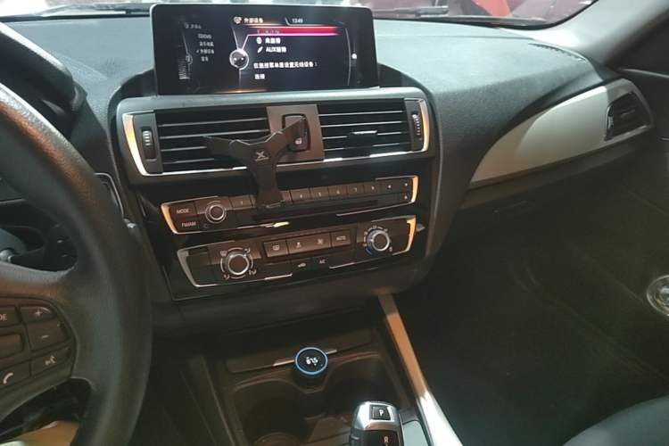Used BMW 2 Series 2015 218i Audio And AC Panel