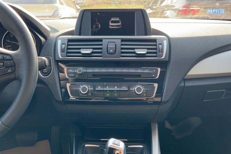 Used BMW 2 Series 2015 218i Audio And AC Panel