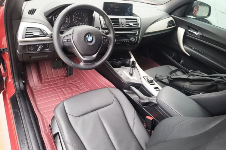 Used BMW 2 Series 2015 218i Convertible Coupe Center Console
