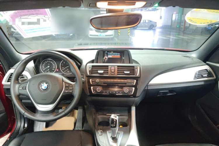 Used BMW 2 Series 2015 218i Convertible Coupe Center Console
