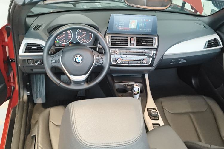 Used BMW 2 Series 2015 218i Convertible Coupe Center Console